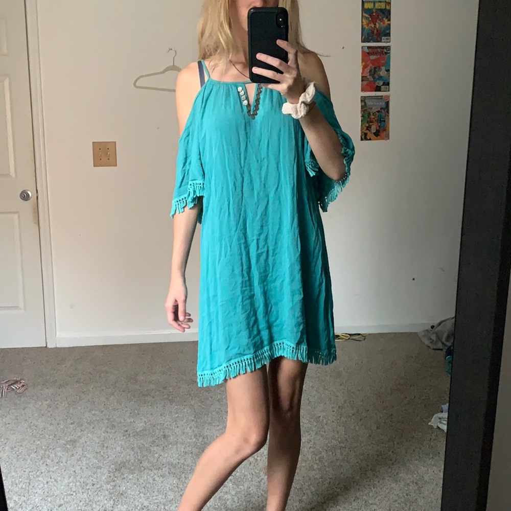 EARTHBOUND Teal Cold-Shoulder Shift Dress